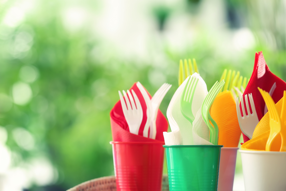 В Италии будут штрафовать за использование одноразовой пластиковой посуды
