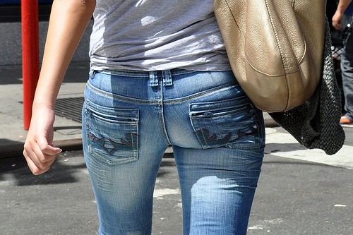 Есть у женщин джинсы «эталонные»