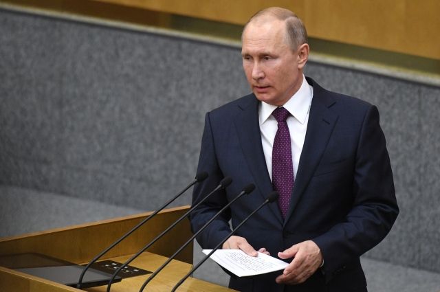 Путин заявил о необходимости отвязать экономику РФ от доллара