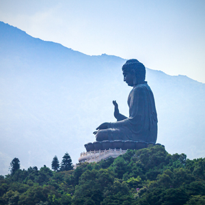 8 колоссальных статуй Будды