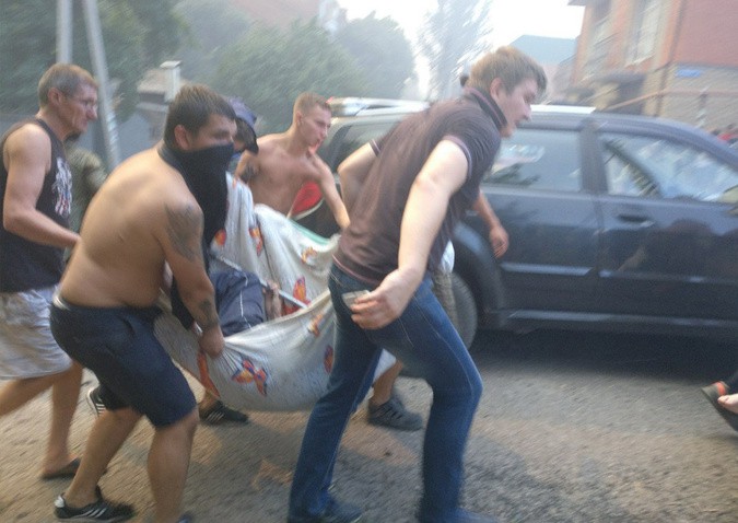 Перед крупным пожаром в Ростове-на-Дону спасательные службы оказались бессильны