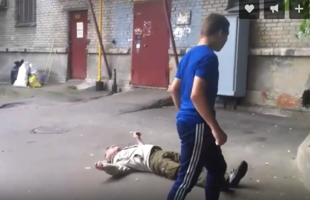 Петербургские подростки-садисты снимают на видео свои «подвиги»: избиение стариков и стрельбу по людям