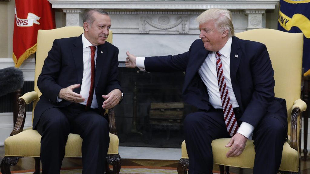 Stratfor: Турцию сдерживает только страх перед Россией
