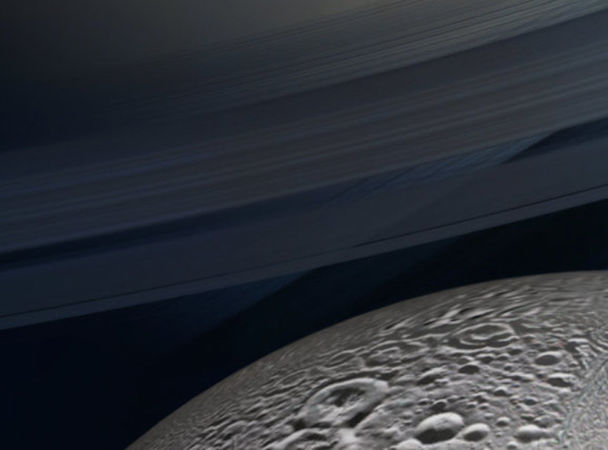«Кассини» записал «разговор» Сатурна с Энцеладом