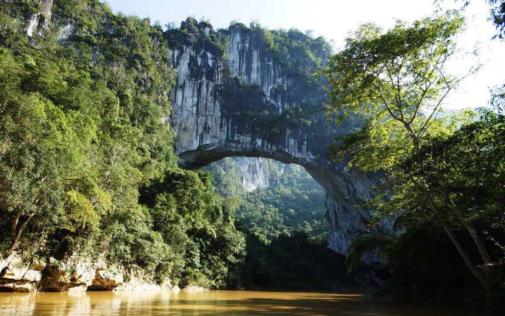 Как выглядит крупнейший природный мост