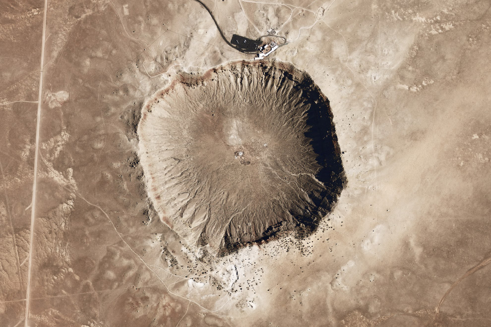 Метеоритный кратер в Аризоне