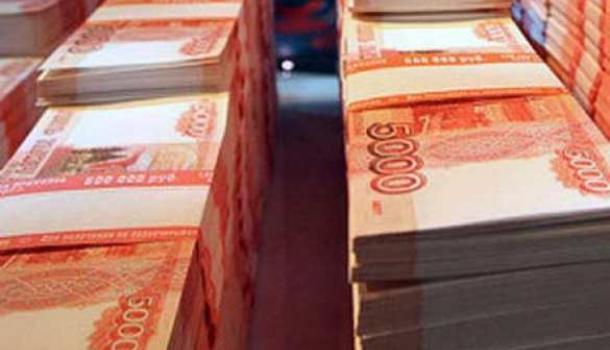 МВФ указал на недооцененный рубль и переоцененный доллар