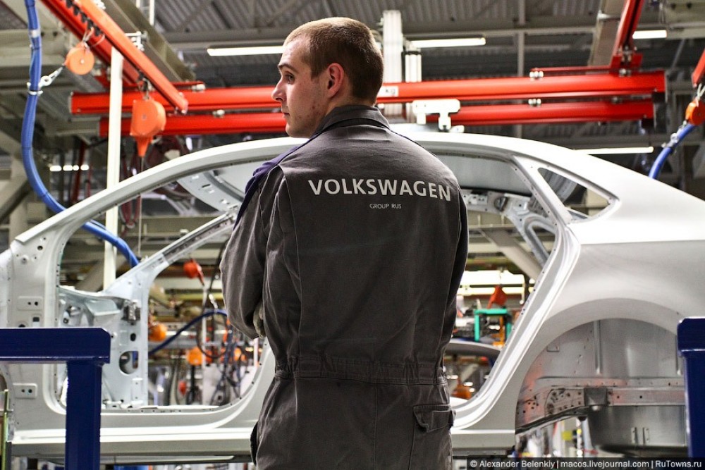 Калужские рабочие нагибают эффективного менеджера-капиталиста Volkswagen