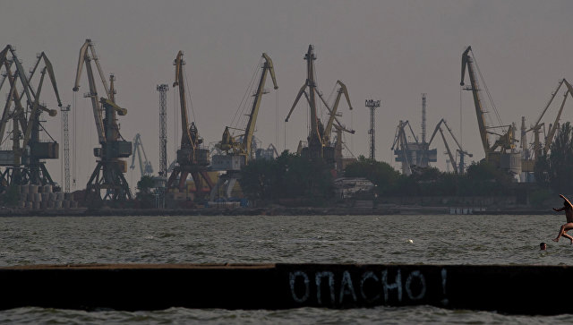 На Украине намерены арестовать еще одно российское судно
