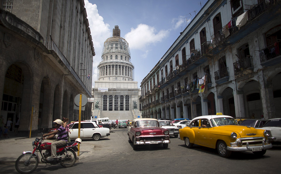 Россия потратит на восстановление купола Капитолия в Гаване ₽642 млн