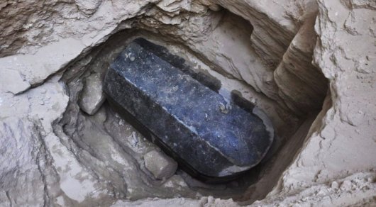 Ученые установили, кто был погребен в черном саркофаге