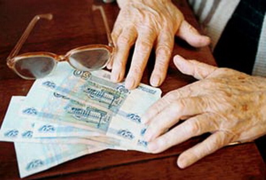 Банки сажают пенсионеров на кредитную иглу