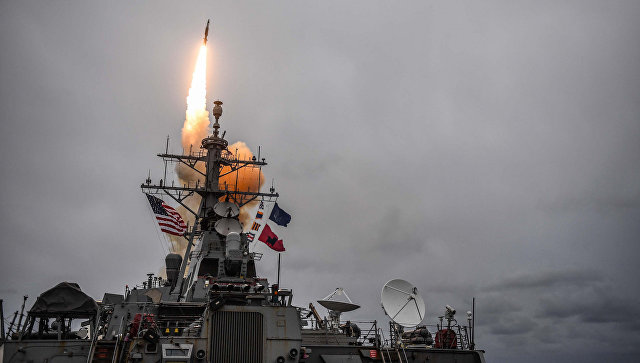 США перебросили в Персидский залив эсминец для удара по Сирии