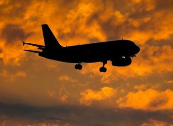ВИДЕО: При посадке в Сочи загорелся пассажирский Boeing