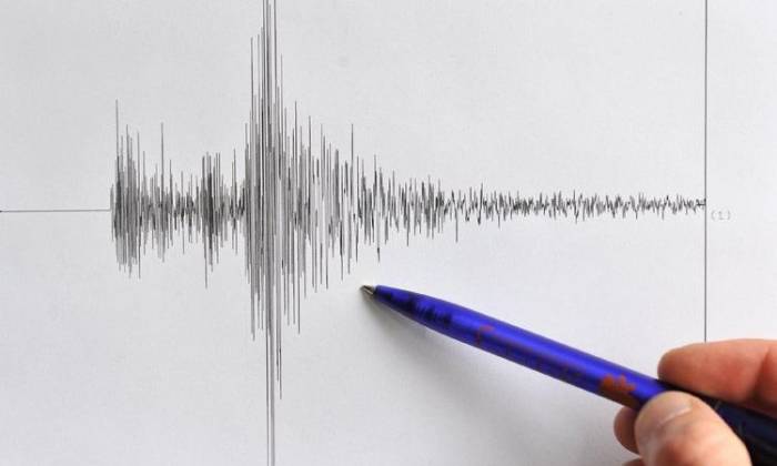 На Урале произошло землетрясение магнитудой 6 баллов. Подземные толчки ощутили жители нескольких регионов. (Видео)