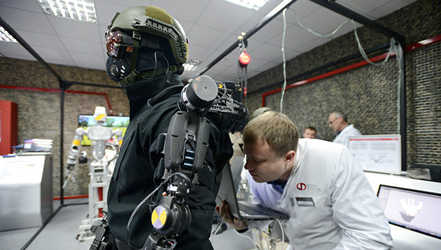 Стали известны сроки поступления в войска автономных военных роботов
