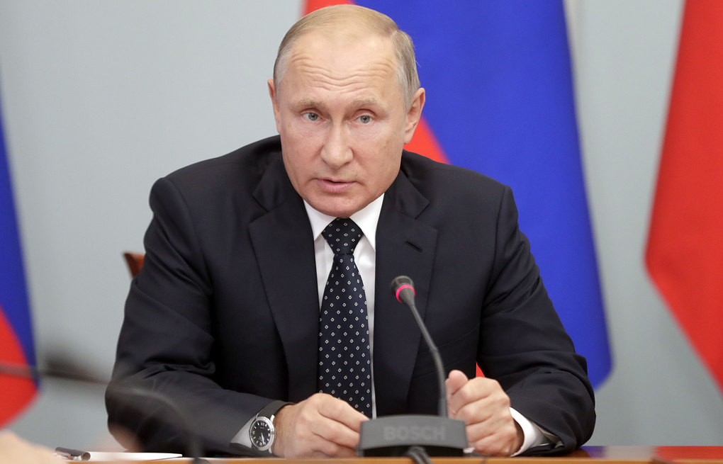 Путин назвал цепью трагических обстоятельств крушение Ил-20 над Средиземным морем