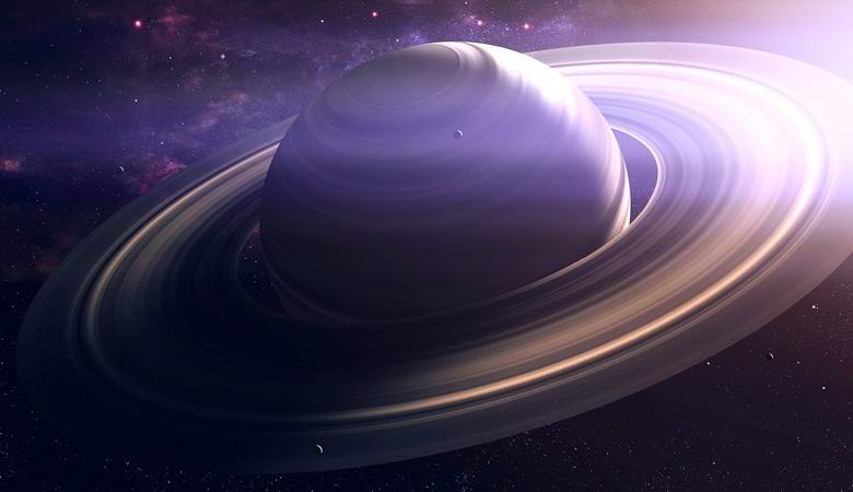 Астроном утверждает, что Сатурн испускает в космос непонятные «лазерные» лучи