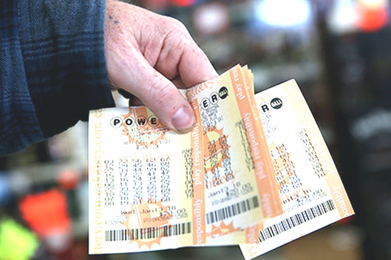 В США сорван самый большой джекпот в истории американских лотерей - 1,6 миллиарда долларов