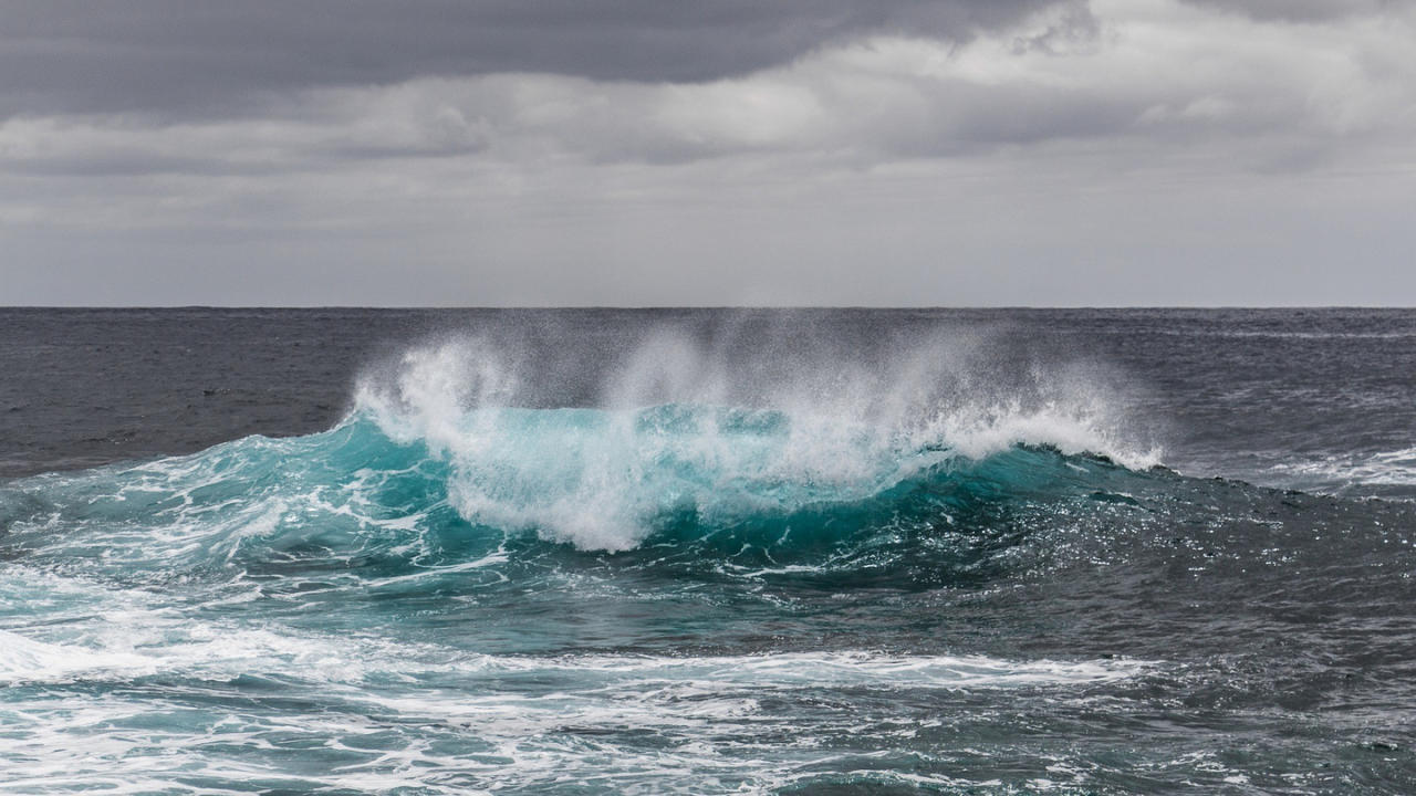 Учёные: Океаны и моря "высасывают" тепло из Земли