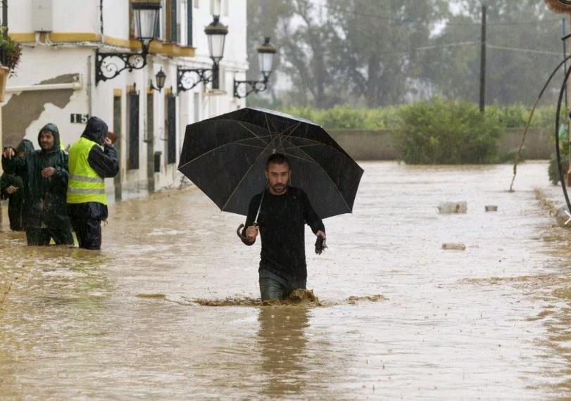 Островам Сицилия и Сардиния грозит наводнение
