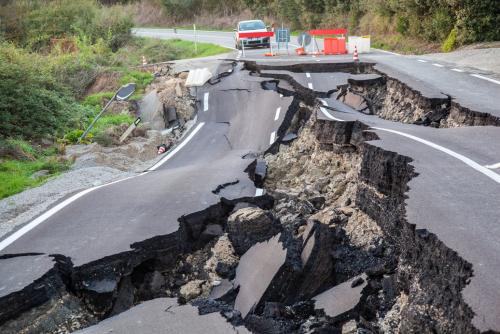 «Разрыв мантии»: Частичное уничтожение Земли произойдет в результате массового землетрясения