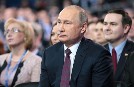 Поделится ли Путин авторитетом с «Единой Россией»?