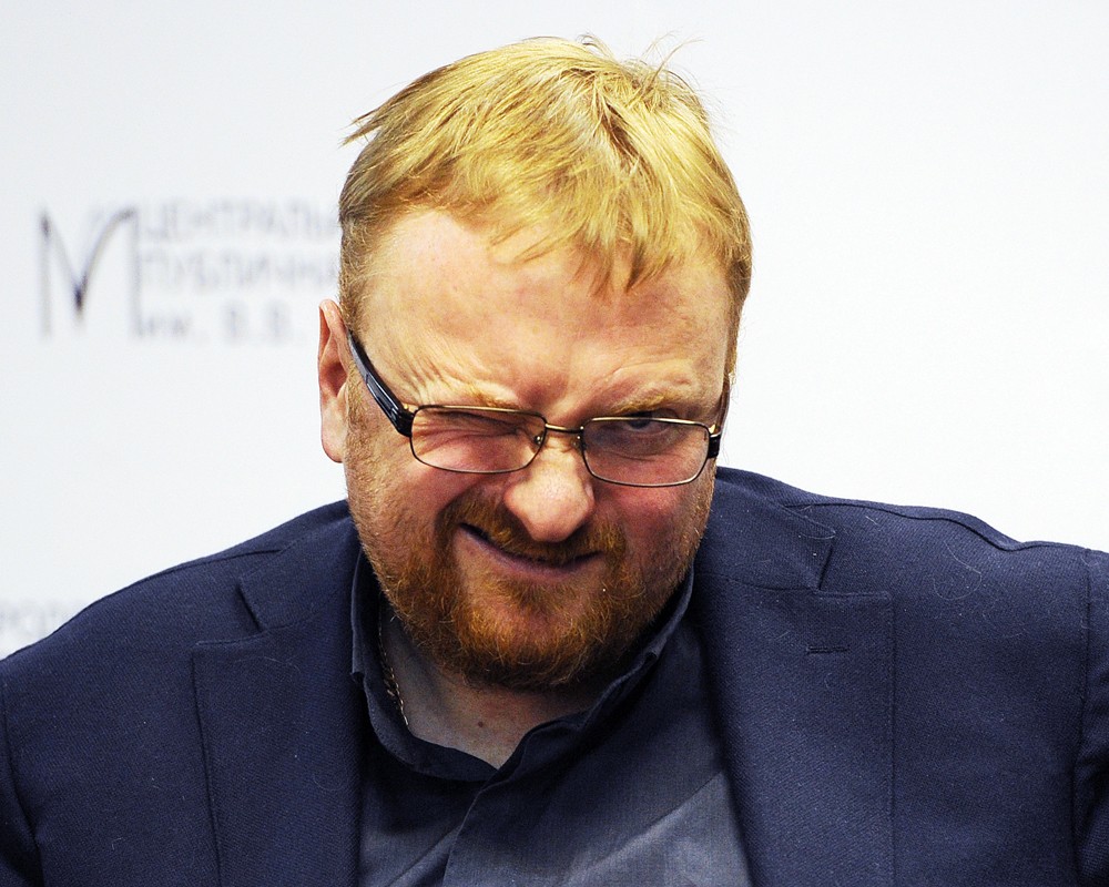 Виталий Милонов предложил переодеть депутатов Госдумы в мундиры