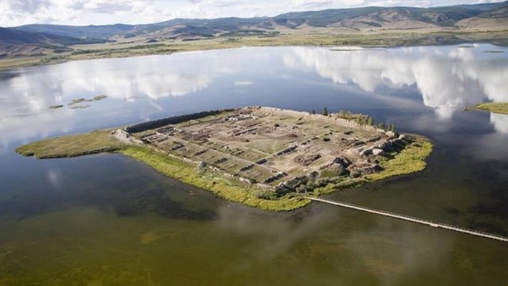 В Сибири найдены руины древнего форта