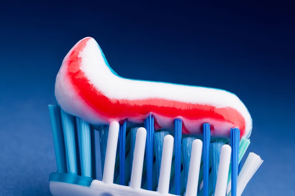 Уже открыто говорят о том, что токсичные компоненты зубных паст вызывают рак