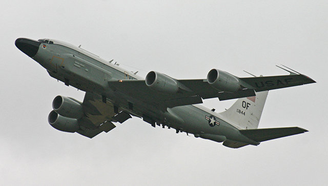 СМИ: военный самолет США вошел в воздушное пространство над Черным морем