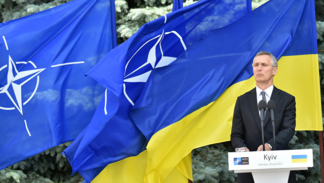 Порошенко и Столтенберг договорились о срочном созыве комиссии Украина-НАТО