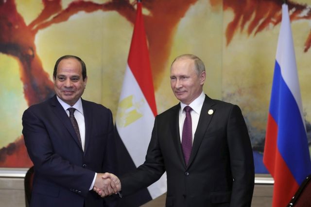 Путин принял приглашение президента Египта посетить его страну