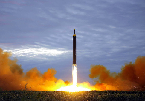 Импульсный электромагнитный взрыв с помощью ядерной бомбы станет следующим испытанием Северной Кореи