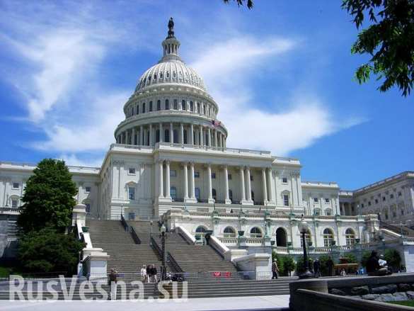Конгресс повысил потолок госдолга США