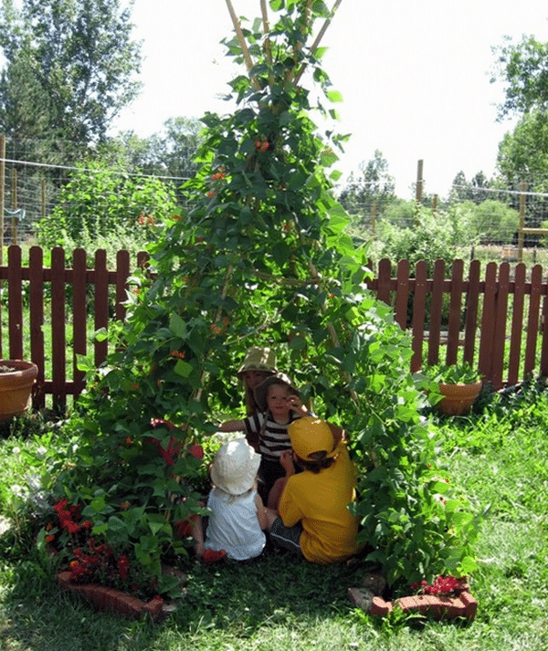 Детская площадка для ребенка на даче