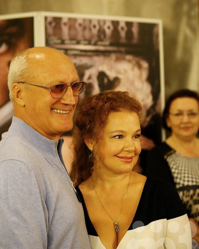 Любовь и жизнь 70-летнего актера Юрия Беляева и 43-летней Татьяны Абрамовой