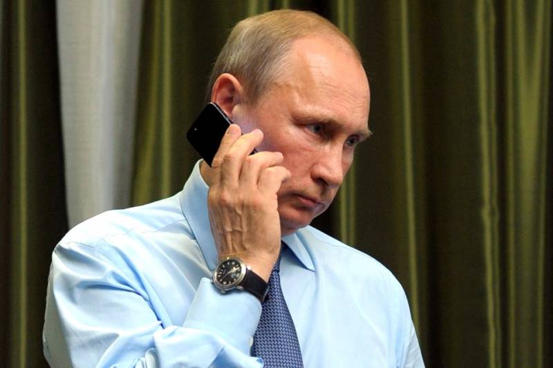 Какими смартфонами пользуются Путин, Трамп и Меркель?