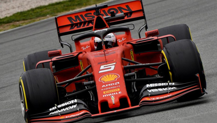 Формула-1. Фанаты автоспорта признали болид Ferrari самым элегантным