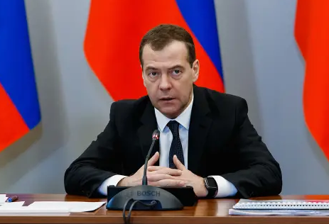 Медведев о защите рунета: "У нас не будет такого регулирования, как в Китае"
