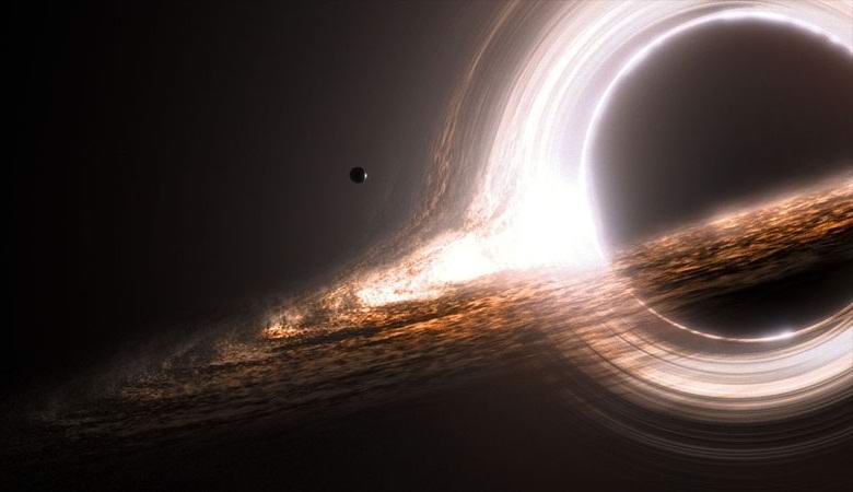 Астрономы, наблюдающие за черной дырой, пообещали сногсшибательные новости на следующей неделе