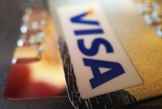 Visa увеличила лимит покупок без ПИН-кода