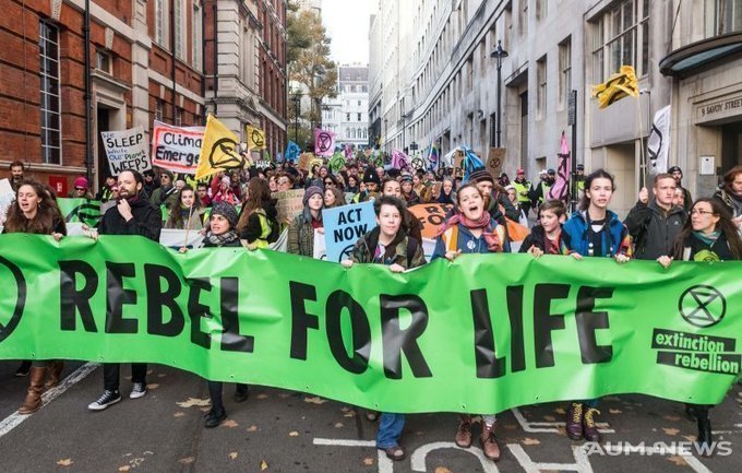 В Лондоне начался «Бунт против вымирания». Мировые СМИ молчат.