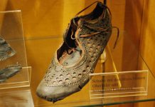 Модная римская обувь возрастом 2000 лет