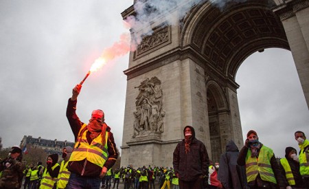 Жёлтые жилеты. Франция в гневе (2019)