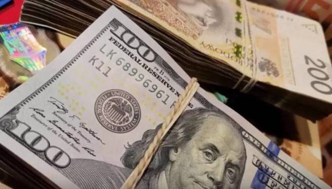Озвучены успехи России в отказе от американского доллара