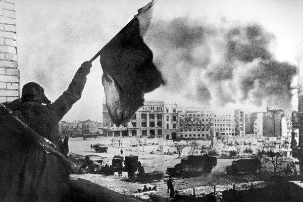 АМЕРИКАНСКАЯ ШИЗОФРЕНИЯ В США назвали победу России в Сталинградской битве 