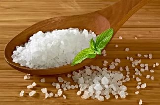 Как соль лечить умеет