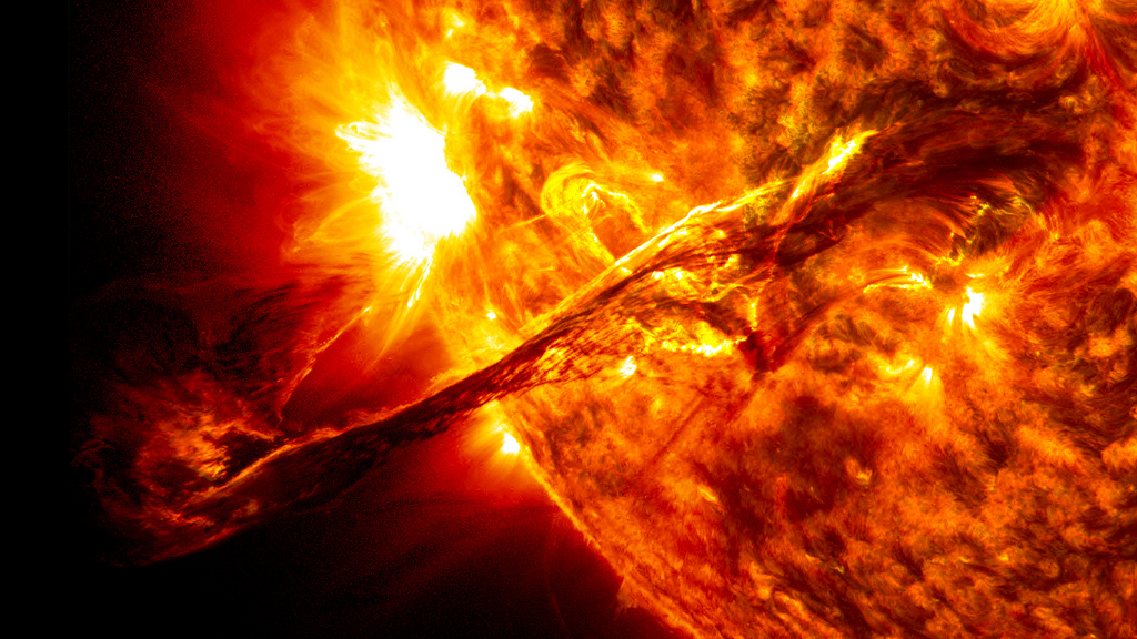Супервспышка на Солнце уничтожит все живое на Земле