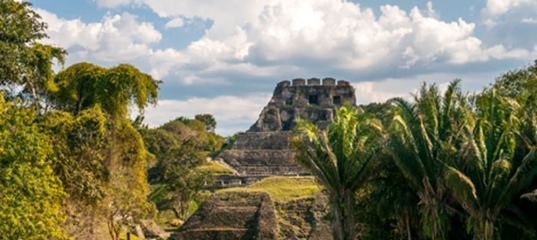 Поселение Xunantunich, как часть цивилизации майя, привлекло внимание археологов